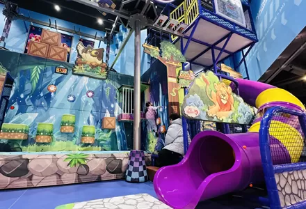 Kinetic Wall