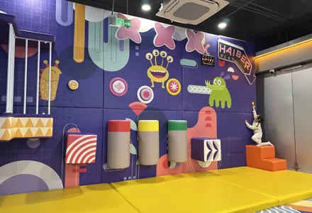 Kinetic Wall