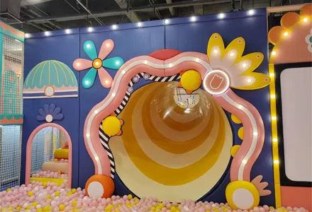 Lotus Horn Light Slide